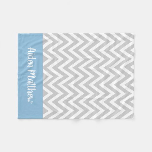 Couverture Polaire Gray and Blue Chevron Nom du bébé Monogrammé (Devant (Horizontal))