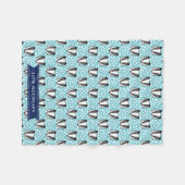Couverture Polaire Gris blanc bleu - motif de blaireau - nom (Devant (Horizontal))
