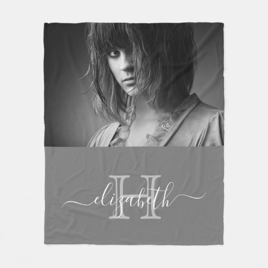Couverture Polaire Gris photo monogramme nom script moderne (Devant)