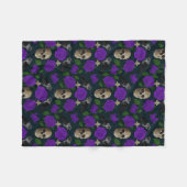 Couverture Polaire Grungy gothique foncé Vins Roses Corbeau crâne vio (Devant (Horizontal))