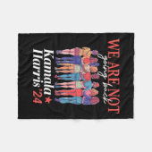 Couverture Polaire Harris Waltz 2024 Nous ne rentrons pas Kamala Har (Devant (Horizontal))