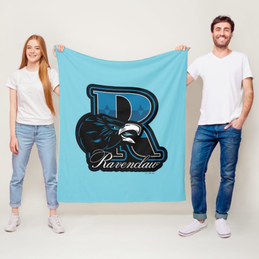 Couverture Polaire HARRY POTTER™ | Badge sportif RAVENCLAW™ (En situation)
