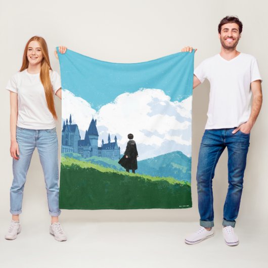 Couverture Polaire HARRY POTTER™ Surplombant le château HOGWARTS™ (En situation)