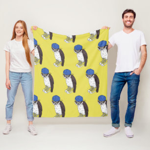 Couverture Polaire Hibou drôle avec des baskets sur un fond jaune