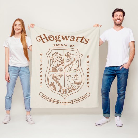 Couverture Polaire HOGWARTS™ School of Witchcraft and Wizardry Crest (En situation)