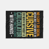 Couverture Polaire I Can't Do Social Media But I Can Write In Cursive (Devant (Horizontal))