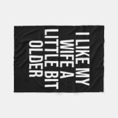 Couverture Polaire I Like My Wife A Little Bit Older Funny Husband Qu (Devant (Horizontal))