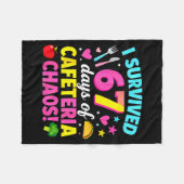 Couverture Polaire I Survived 67 Days Of Cafeteria Chaos Meme (Devant (Horizontal))