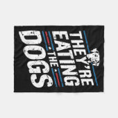 Couverture Polaire Ils mangent les chiens Citation drôle pour hommes  (Devant (Horizontal))
