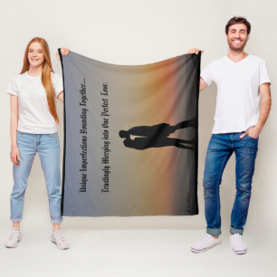 Couverture Polaire Imperfections Perfect Love Med avec Arrière - plan