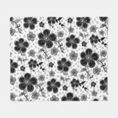 Couverture Polaire Impression florale noire et blanche (Devant (Horizontal))