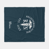 Couverture Polaire Infirmière inscrite Diplôme Bleu Nom Customisé (Devant (Horizontal))