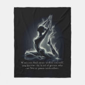 Couverture Polaire Instructeur de Yoga Reiki Pose King Pigeon à une j (Devant)