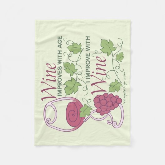 Couverture Polaire Je m'améliore avec la conception de vin (Devant)