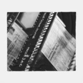 COUVERTURE POLAIRE JOURNAUX SUR LE WALL STREET JOURNAL RACK (Devant (Horizontal))