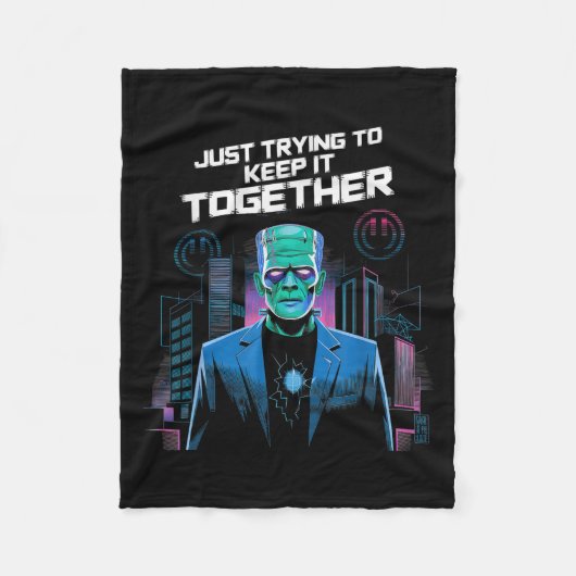 Couverture Polaire Just Trying To Keep It Together Shirt Halloween Fr (Devant)