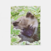 Couverture Polaire Keeshond Puppy in the Garden Peinture Art original (Devant)