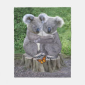 COUVERTURE POLAIRE KOALA HUGGIES DE BÉBÉ (Devant)