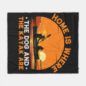 Couverture Polaire La maison est où sont les chiens et les kayaks (Devant (Horizontal))