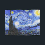 Couverture Polaire La nuit étoilée de Van Gogh<br><div class="desc">Peinture à l'huile du maître hollandais Vincent Van Gogh (1853-1890) Probablement son tableau le plus célèbre, Van Gogh peint "La Nuit étoilée" en 1889 de mémoire alors qu'il se trouvait dans un asile en France où il s'est enregistré pour la dépression.La scène dépeint la vue depuis sa fenêtre de chambre....</div>