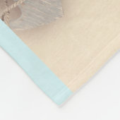 Couverture Polaire La plage côtière avec un bateau de pêche (Coin)