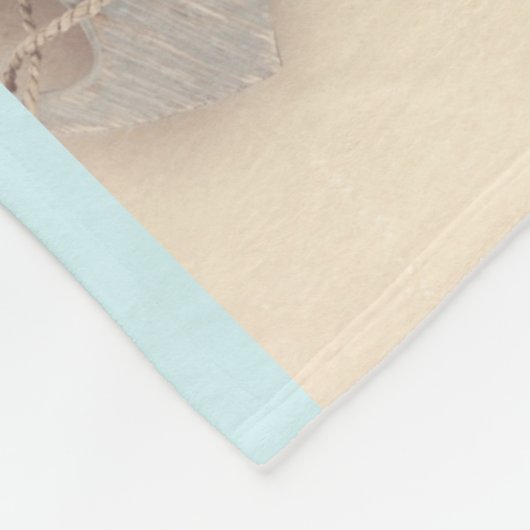 Couverture Polaire La plage côtière avec un bateau de pêche (Coin)