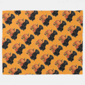 Couverture Polaire Labrador Noir avec feuilles d'automne et Citrouill (Devant (Horizontal))