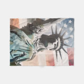 Couverture Polaire Lady Liberty et le drapeau américain (Devant (Horizontal))