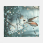 Couverture Polaire Lapin bleu pastel avec brindilles et fleurs (Devant (Horizontal))