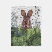 Couverture Polaire Lapin dans une patte de chou (Devant)