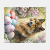 Couverture Polaire Lapphund finlandais avec oeufs de Pâques (Devant (Horizontal))