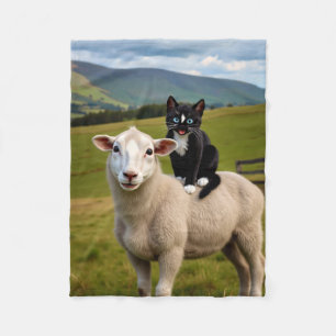 Couverture Polaire Le chat et le mouton - Felini's Country Ride