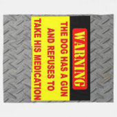 COUVERTURE POLAIRE LE CHIEN A UNE ARME (Devant (Horizontal))