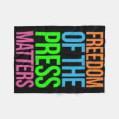 Couverture Polaire Le journalisme pose problème et non l'ennemi contr (Devant (Horizontal))