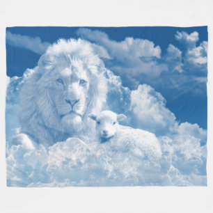 Couverture Polaire Le Lion et l'Agneau formés des nuages