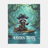 Couverture Polaire Le mignon capitaine Raccoon descend en rafting sur (Devant)