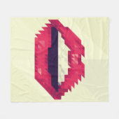 Couverture Polaire Lèvres rouges faites de petits triangles, pixelisa (Devant (Horizontal))