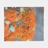 Couverture Polaire Lichen orange moss pierre gris (Devant (Horizontal))
