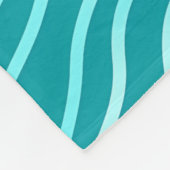 Couverture Polaire Lignes blanches ondulées sur un arrière - plan ble (Coin)