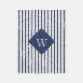Couverture Polaire Lin gris rustique et rayures bleu marine Monogramm (Devant)