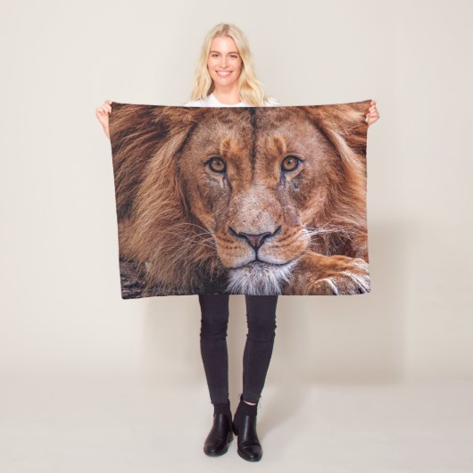 Couverture Polaire Lion africain (En situation)
