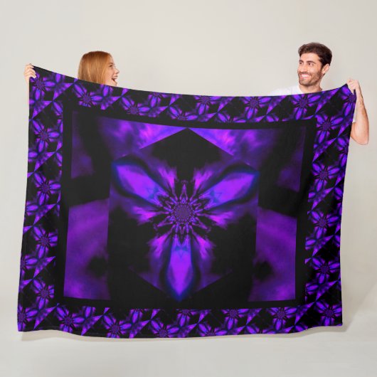Couverture Polaire Lotus Purple 1 (En situation)