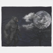 Couverture Polaire LOUP-GAROU dans le CLAIR DE LUNE (Devant (Horizontal))