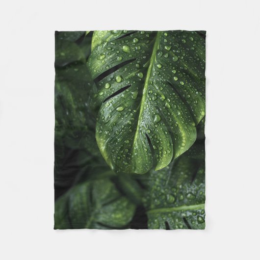 Couverture Polaire Lush Monstera Leaves with Morning Dew Drops (Devant)