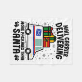 Couverture Polaire Mail Carrier Delivering More Packages Than Santa C (Devant (Horizontal))