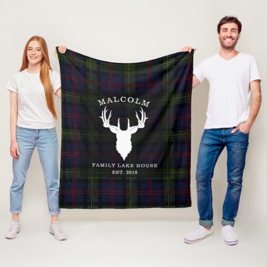 Couverture Polaire Maison Plaid Clan Malcolm Tartan Family Lake (En situation)