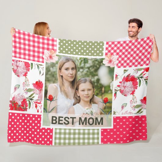 Couverture Polaire Maman Patchwork Floral Aquarelle Rose & Vert (En situation)