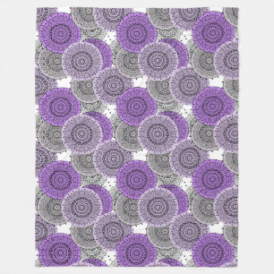 Couverture Polaire mandala arabe motif rose violet à l'orientale