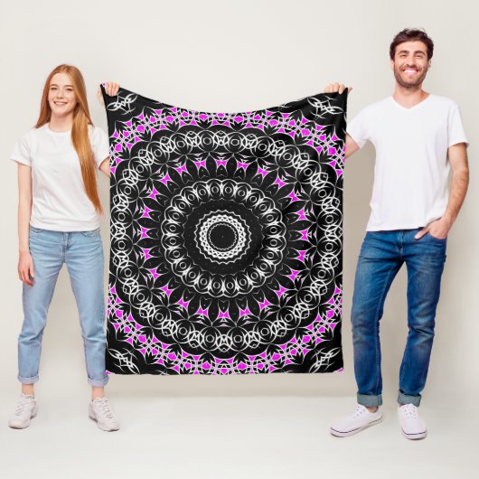 Couverture Polaire Mandala Tribal Celtique (Rose) (En situation)