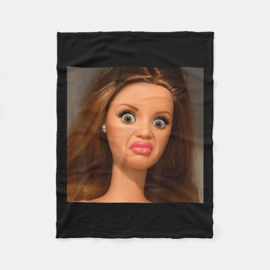 Couverture Polaire Meme de visage de poupée drôle dégoûtant  (Devant)